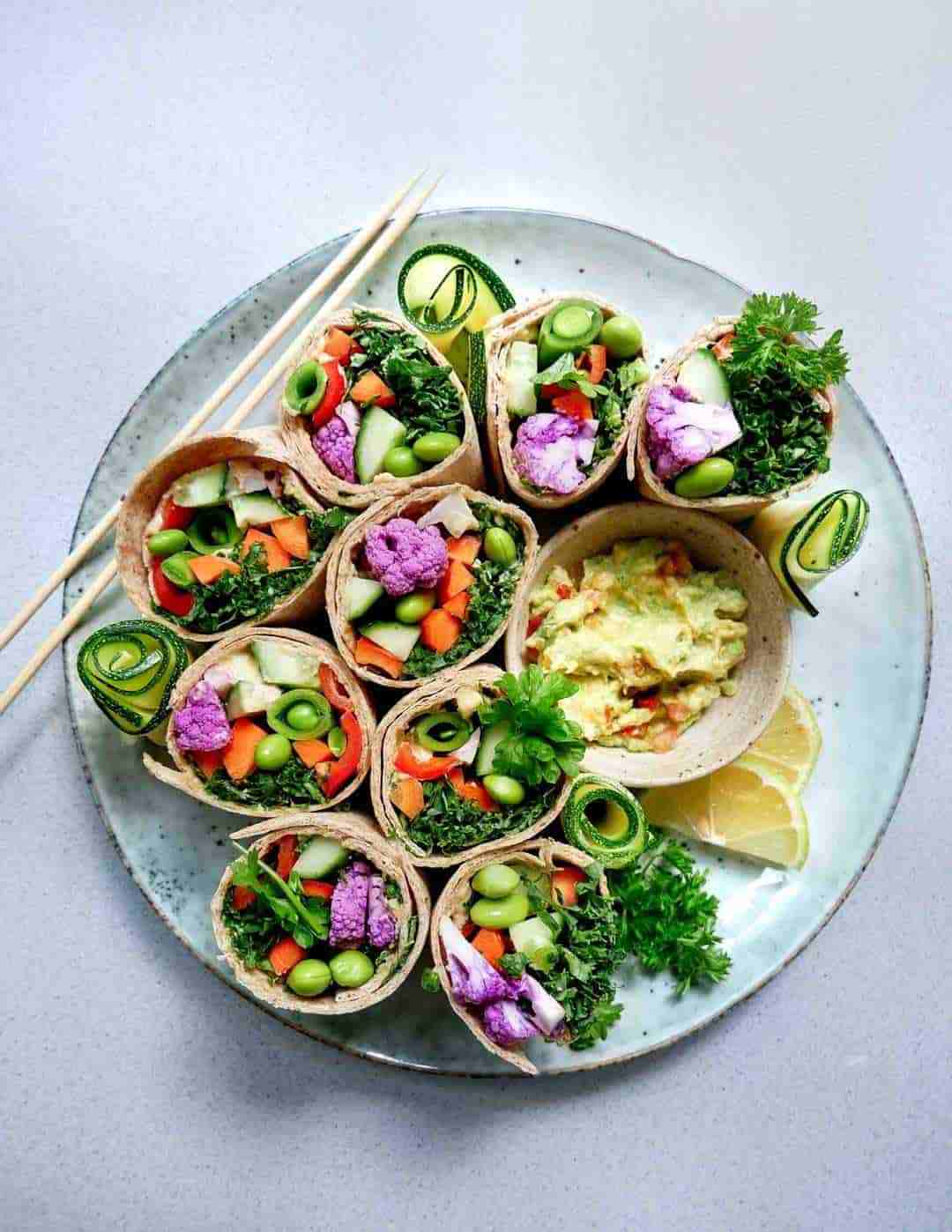 mexican guacamole wraps