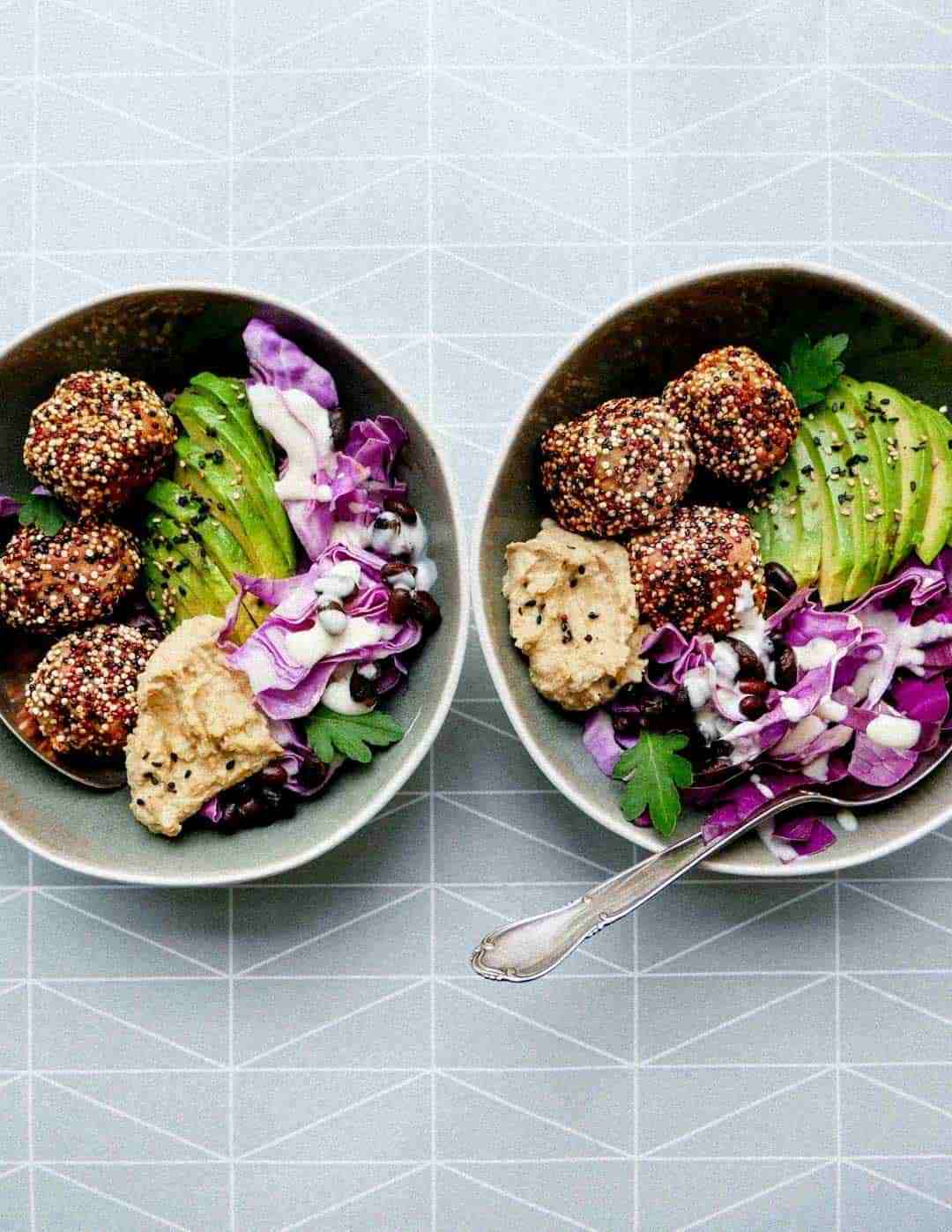 hummus falafels quinoa