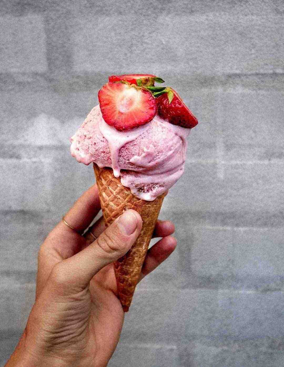 strawberry ice cream vegan