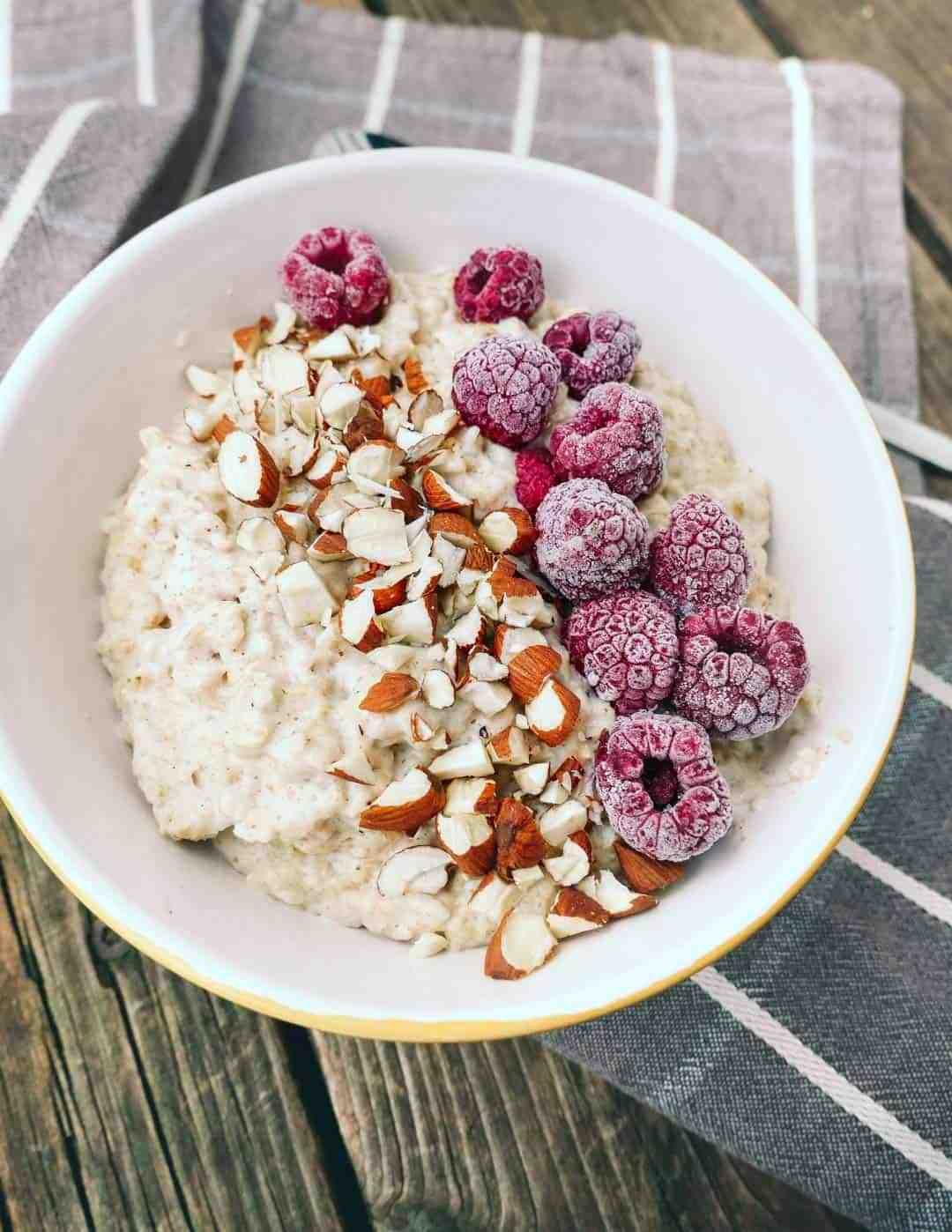 almond porridge raspberries