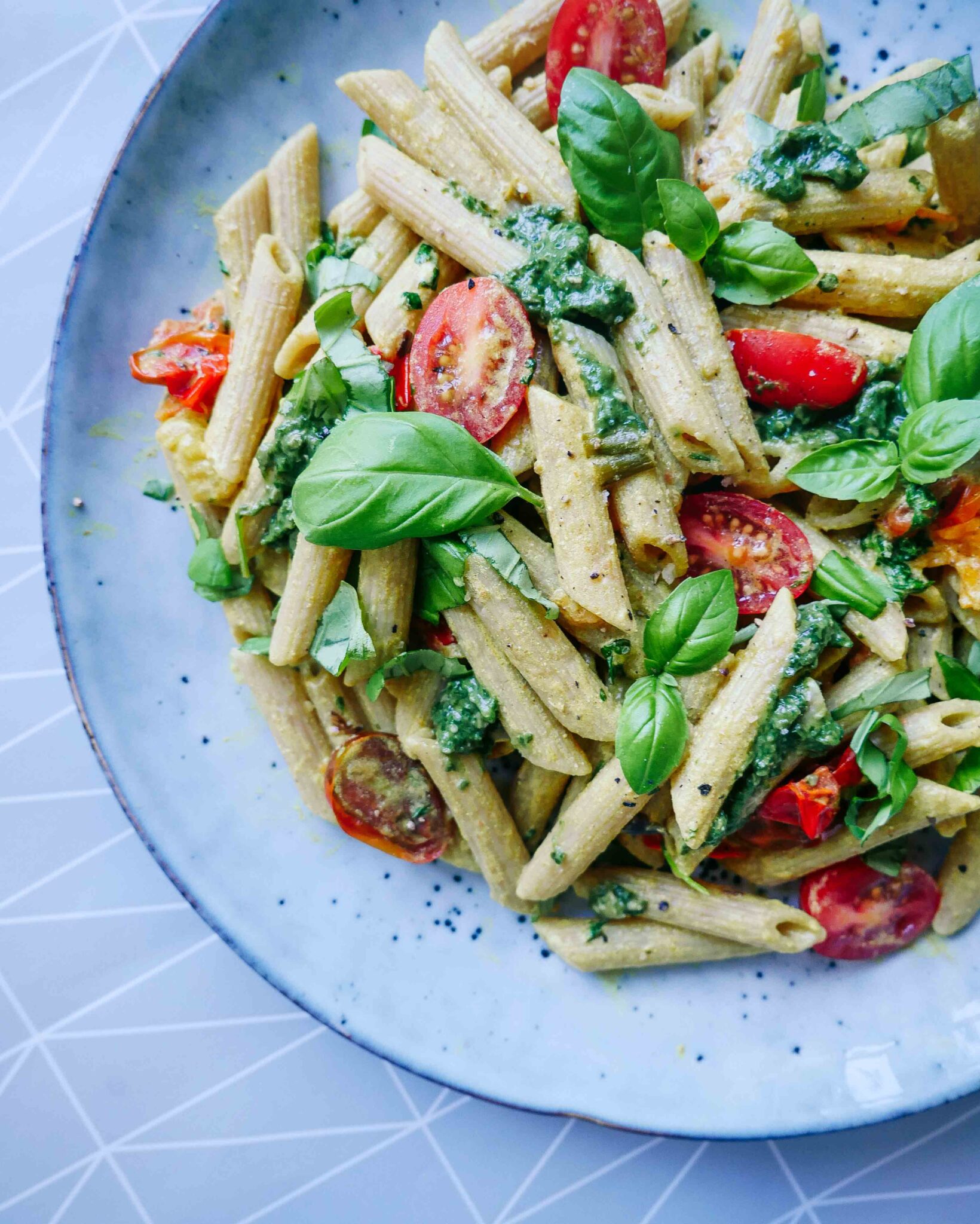 Creamy Pasta Penne 10 minute recipe with Pesto and Lemon