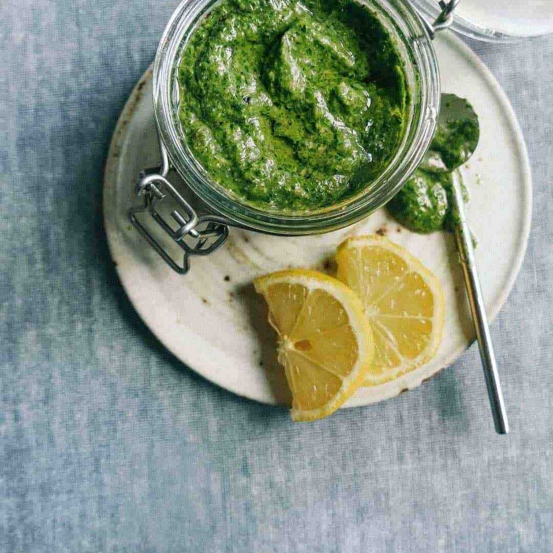grøn spinat pesto opskrift